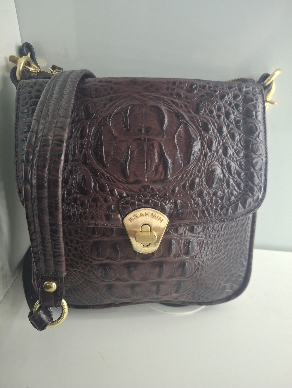 Brahmin Vintage Dark Brown Croc-Embossed Leather Crossbody EUC
